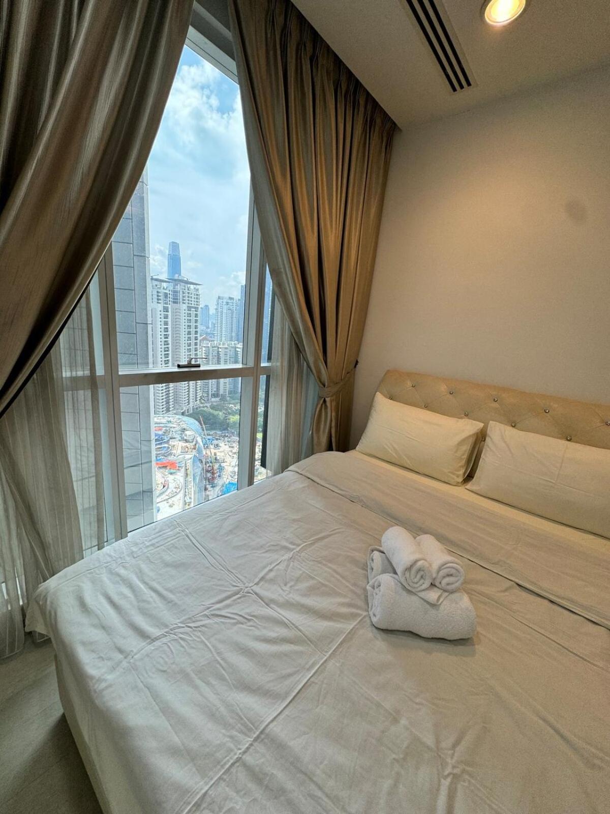 Great Value Center Unit Apartment *